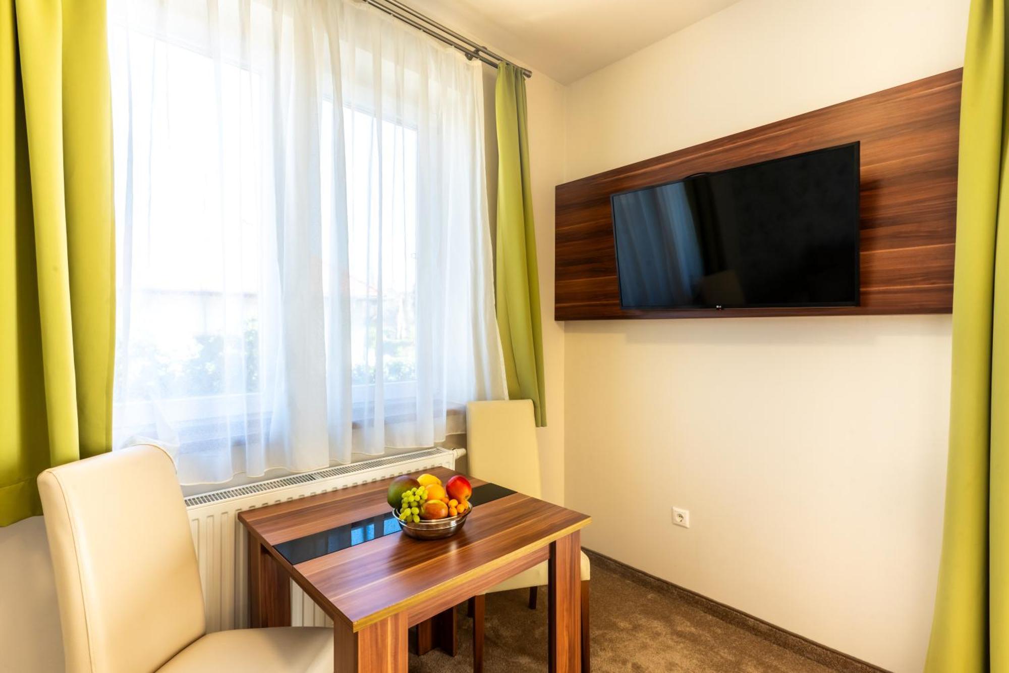 B&B Lajta Park Mosonmagyaróvár Esterno foto